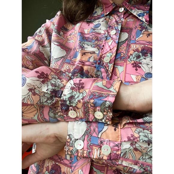 Vintage 70s Art Nouveau Print Blouse | Feminine Graphic | Disco Button-Up | M - Picture 7 of 9